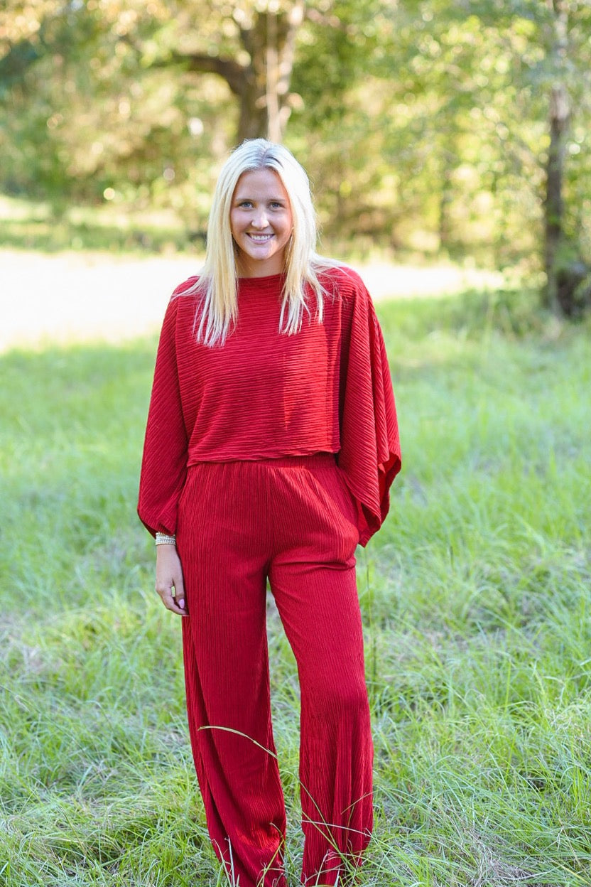 Easy Elegance Pleated Pant Set – Red