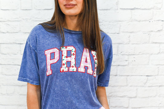 🙏 Pray Graphic Tee