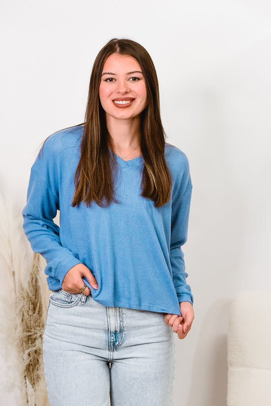 Skyline Waffle Knit V-Neck Top – Blue