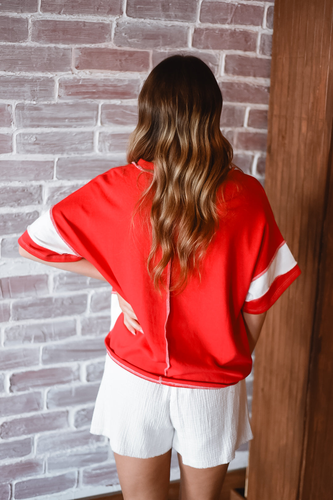 Red Stripe Easygoing Tee