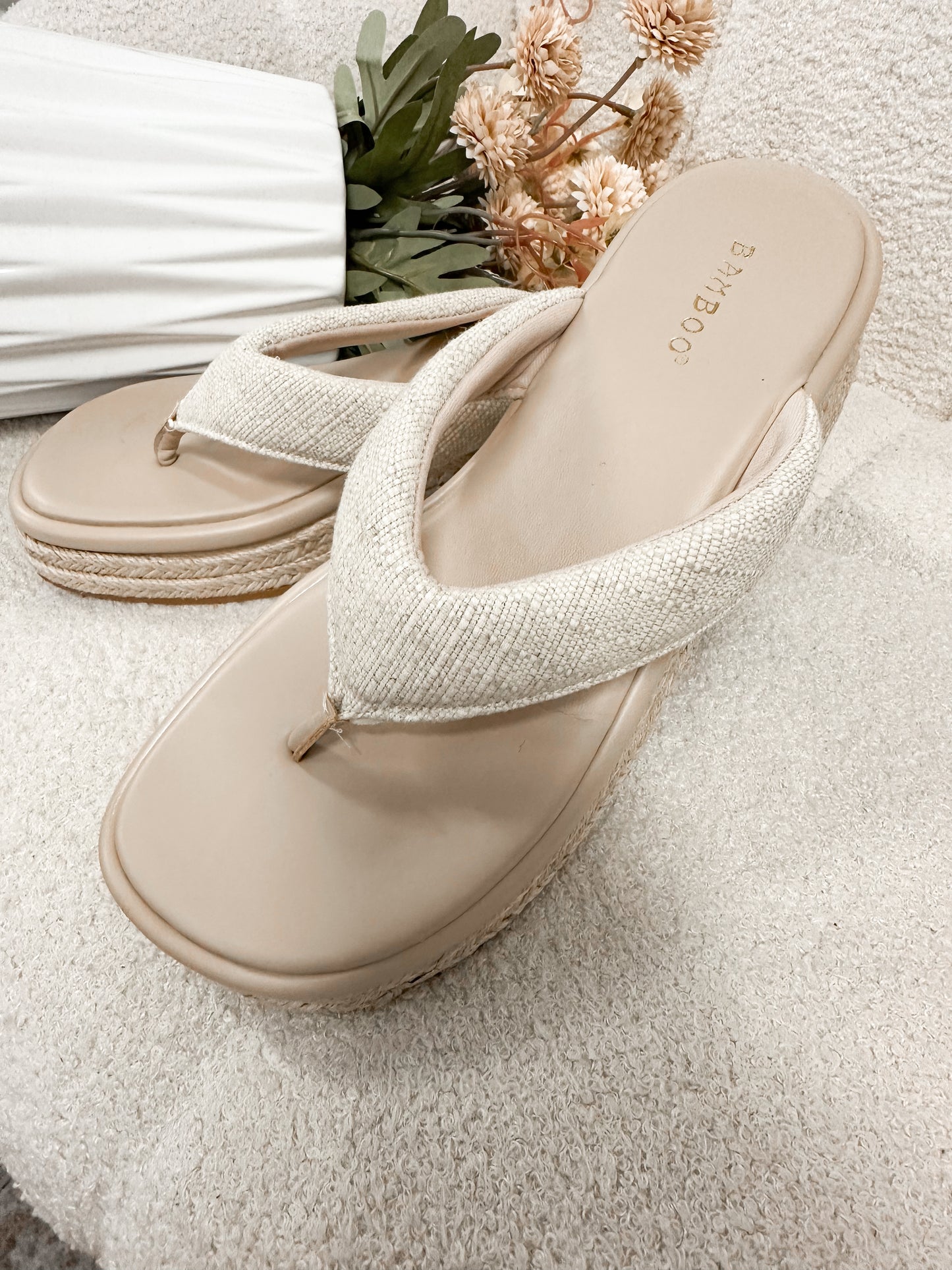 Coastal Raffia Platform Sandals – Beige Woven Summer Flip Flops