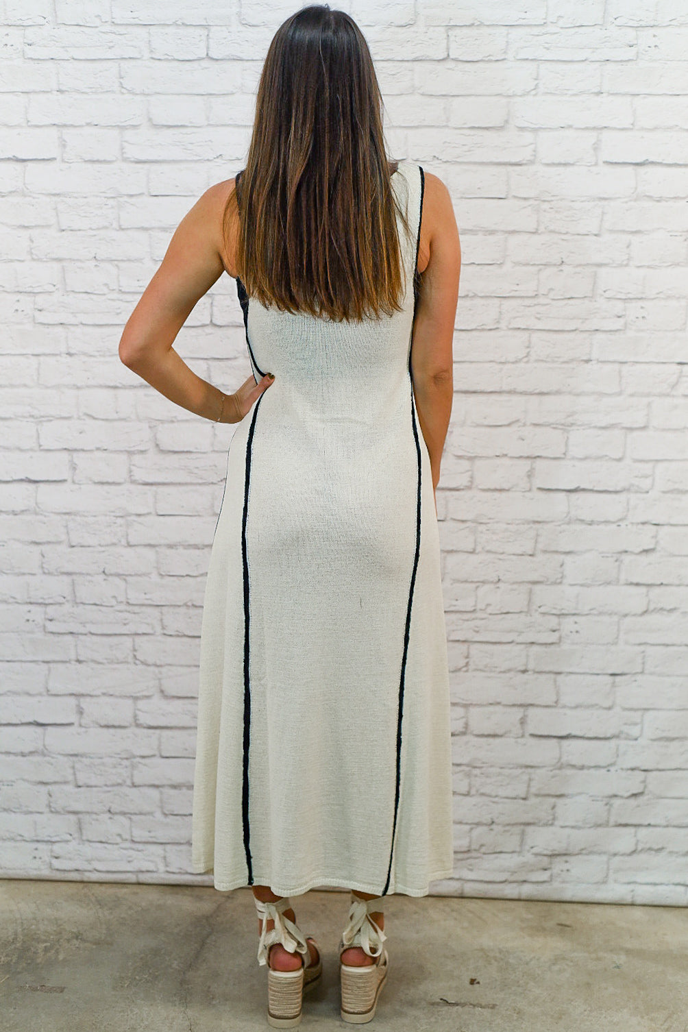 Modern Muse Tie-Front Midi Dress – Cream & Black
