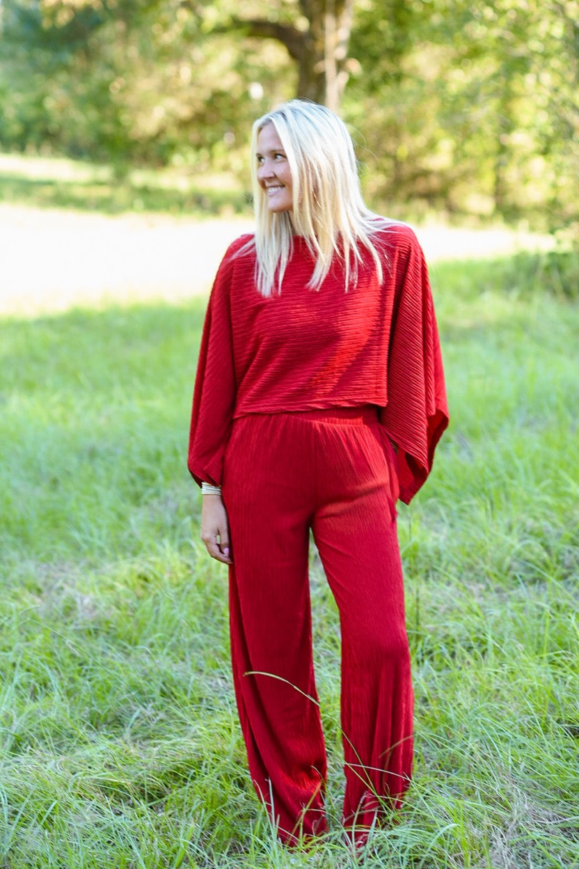 Easy Elegance Pleated Pant Set – Red