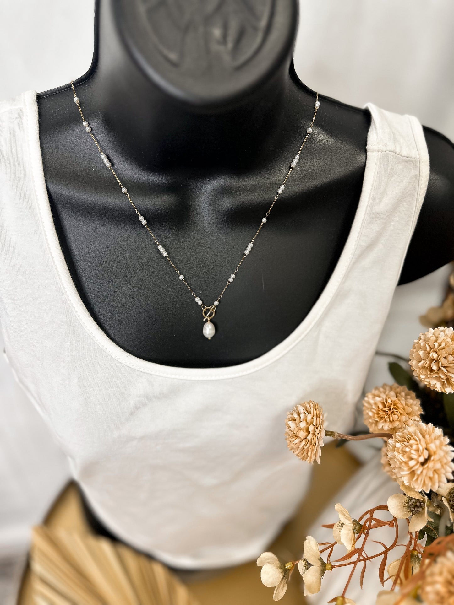 Delicate Pearl Drop Necklace